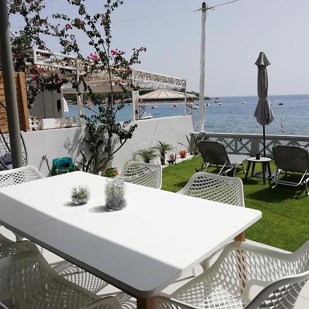 Lenico Seafront Villa Agia Pelagia  Exterior photo