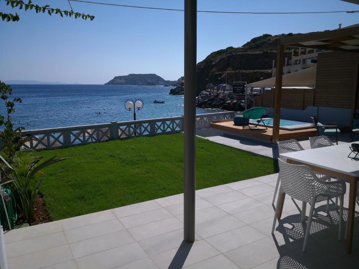 Lenico Seafront Villa Agia Pelagia  Exterior photo